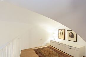 Charming Studio near Piazza Castello