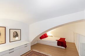 Charming Studio near Piazza Castello