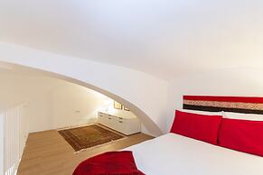 Charming Studio near Piazza Castello