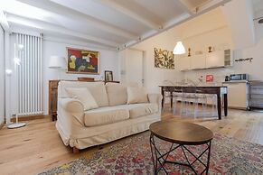 Charming Studio near Piazza Castello