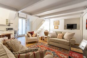 Charming Studio near Piazza Castello