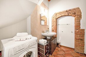 Laura - Salo - Near Lake & Beach