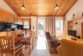 Villa Traditional, Pico by Izibookings