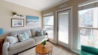 Seascape 2107 1 Bedroom Condo by RedAwning