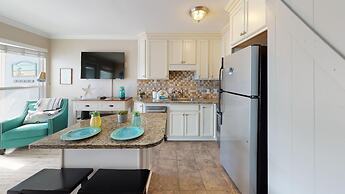 Seascape 2107 1 Bedroom Condo by RedAwning