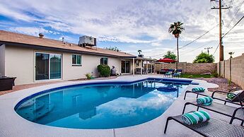Modern Comforts Near Old Town Scottsdale and Asu!