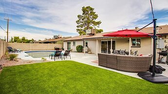 Modern Comforts Near Old Town Scottsdale and Asu!