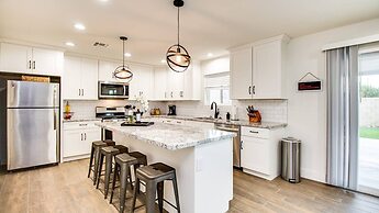 Modern Comforts Near Old Town Scottsdale and Asu!