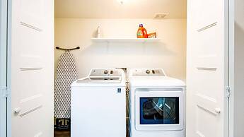 Modern Comforts Near Old Town Scottsdale and Asu!