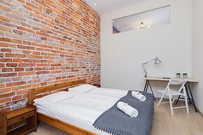 Apartment Brzozowa Krakow by Renters