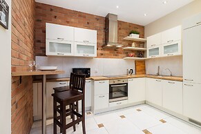 Apartment Brzozowa Krakow by Renters