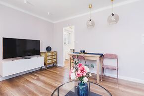 Apartment Kosciuszki Cracow by Renters