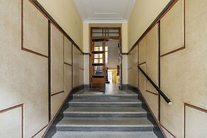 Studio Krowoderska Kraków by Renters