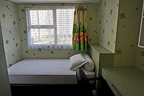 Quiet 3BRs pool and lake view