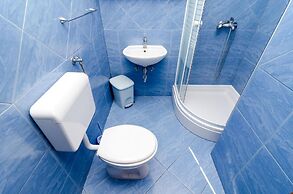 Apartment & Rooms Alan