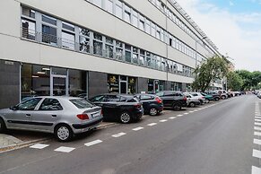 Studio Lubelska Cracow by Renters