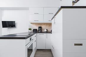 Studio Lubelska Cracow by Renters