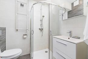 Studio Lubelska Cracow by Renters