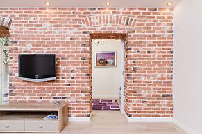 Apartment Lubicz Cracow by Renters