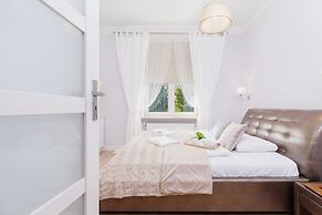 Apartment Lubicz Cracow by Renters