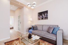 Apartment Lubicz Cracow by Renters