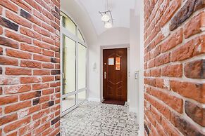 Apartment Lubicz Cracow by Renters