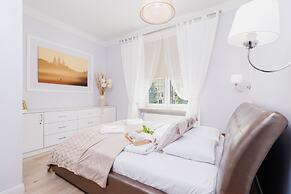 Apartment Lubicz Cracow by Renters