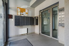 Studio Pradnik Bialy Krakow by Renters