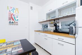 Studio Pradnik Bialy Krakow by Renters