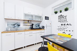 Studio Pradnik Bialy Krakow by Renters