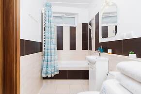 Studio Pradnik Bialy Krakow by Renters