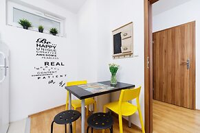 Studio Pradnik Bialy Krakow by Renters