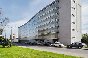 Studio Pradnik Bialy Krakow by Renters