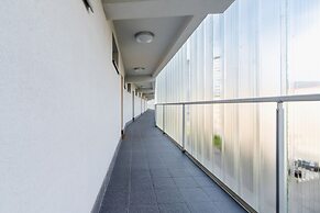 Studio Pradnik Bialy Krakow by Renters