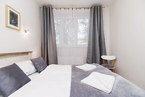 Apartment Plac na Groblach by Renters