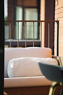 Deluxe Apartment Cracow Szlak by Renters