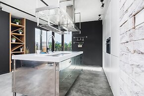 Deluxe Apartment Cracow Szlak by Renters