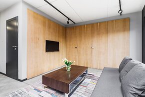 Deluxe Apartment Cracow Szlak by Renters