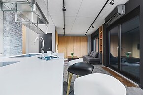 Deluxe Apartment Cracow Szlak by Renters