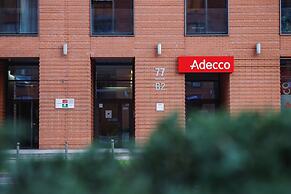 Deluxe Apartment Cracow Szlak by Renters