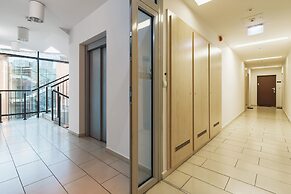 Deluxe Apartment Cracow Szlak by Renters