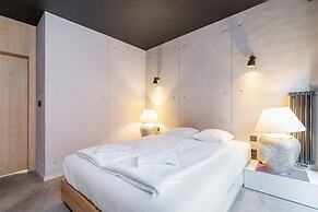 Deluxe Apartment Cracow Szlak by Renters