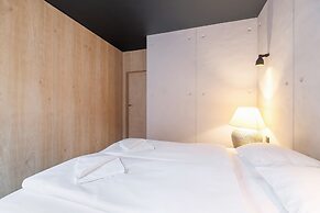 Deluxe Apartment Cracow Szlak by Renters