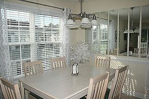 2609m 1 Bedroom Condo by Redawning