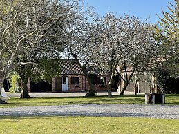 2-bed 18th Century Barn - Sleeps 6 - Pet Friendly