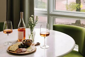 Sonder by Marriott Bonvoy Village 21 Apartments Hillsboro Village