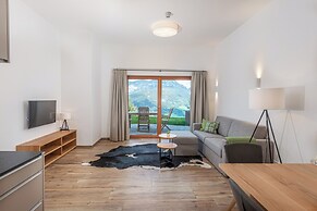 Skylodge Alpine Homes