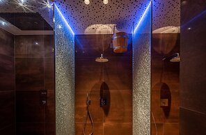 Skylodge Alpine Homes