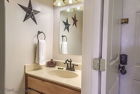 Seele Street River B11 2 Bedroom Condo by RedAwning