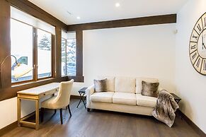 3354 Peak Drive